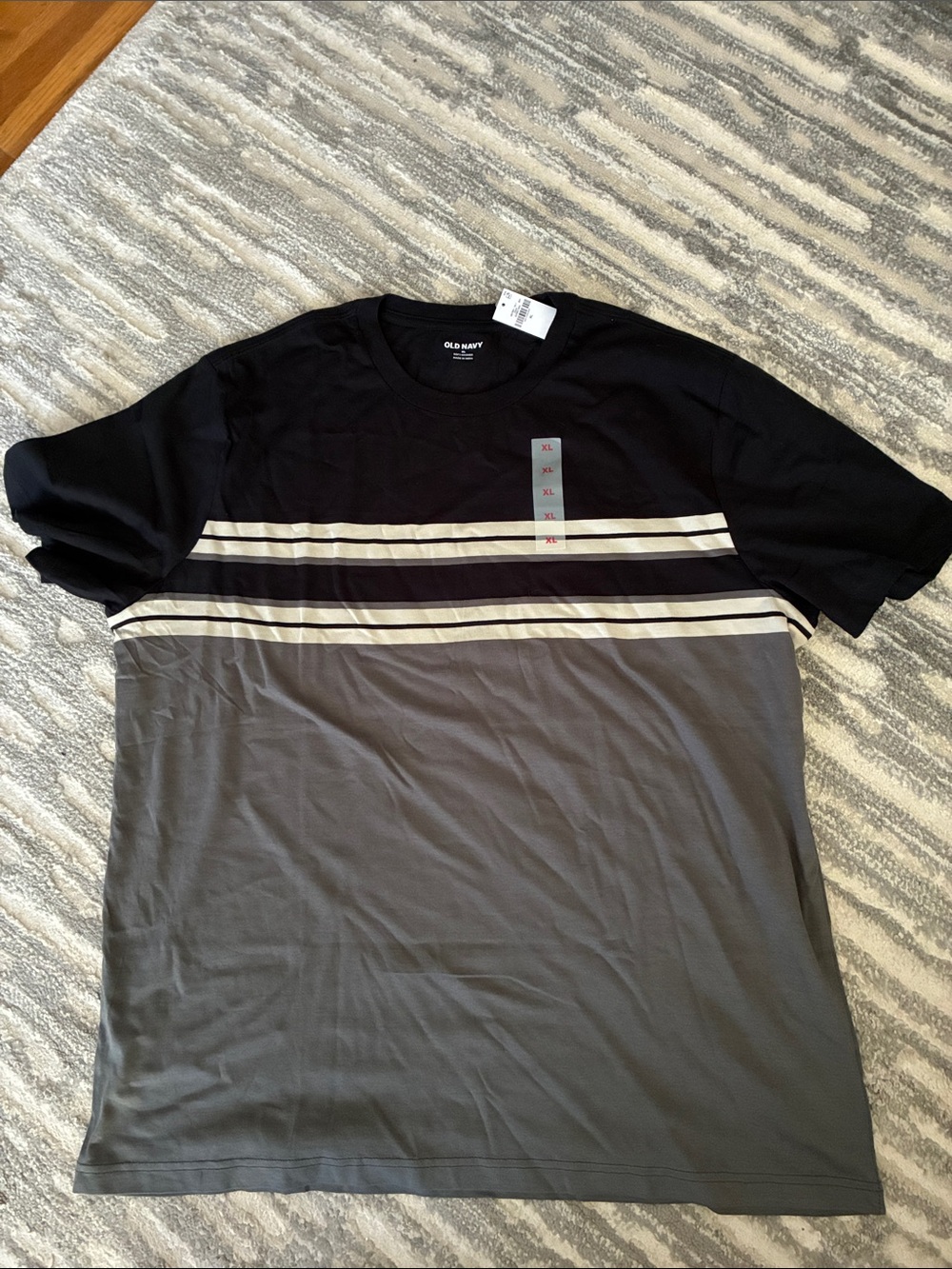 Old Navy Black and Gray Short Sleeve T-Shirt with Cream Stripes XL new